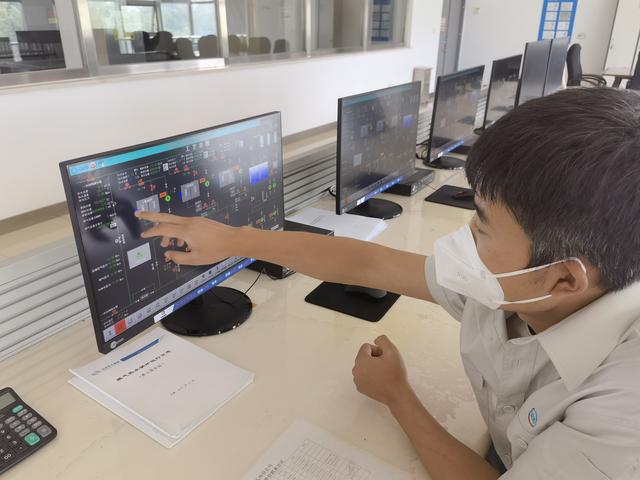 北京追逐的“蓝”与“绿”一场2000万人口大都市的用能变革(图1)