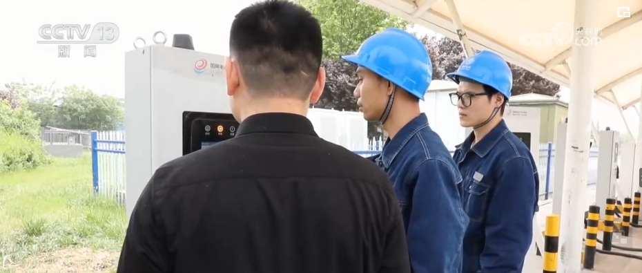 “五一”假期绿色出行更顺畅多项精细化服务保障新能源车“电量满格”(图3)