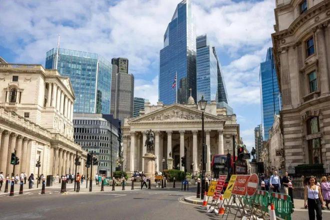 李嘉诚大批收购风电场加码英国清洁能源市场(图2)