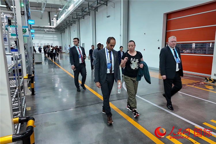 九游体育网站：驻华使节河北行｜“中国绿色能源产业发展令人印象深刻”(图2)
