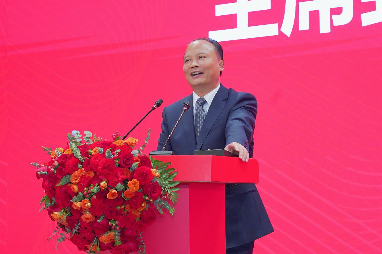 九游体育网站：2025通威农发“好产品年”启动会暨大客户高管见面会于通威国际中心盛大召开(图5)